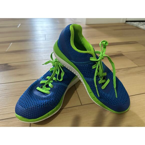 Reebok  Zprint Running  Athletic Blue and Green Size 2.5 Youth - Picture 1 of 8